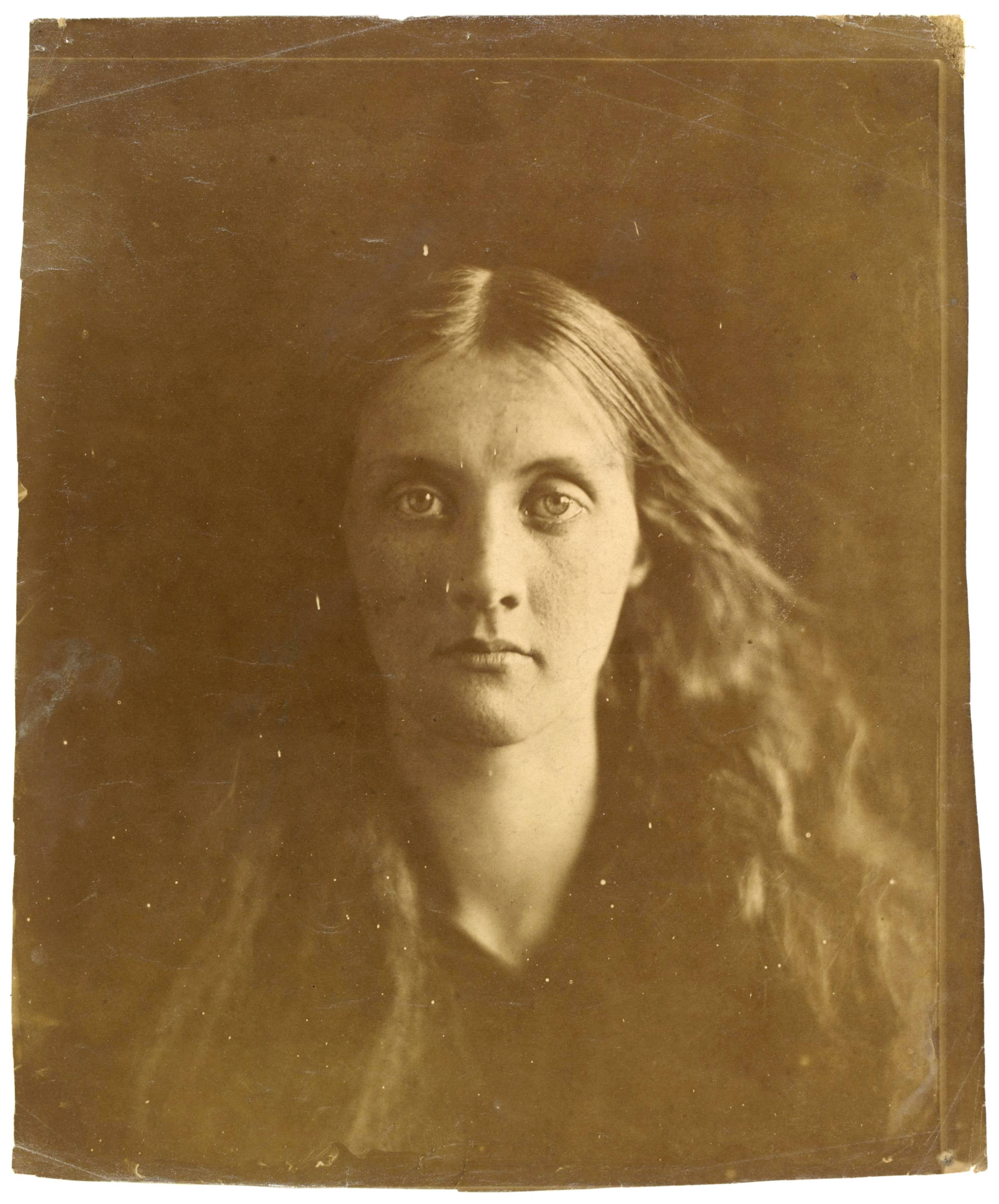 Julia Margaret Cameron. Retrat de Julia Jackson, impressió a partir del negatiu d’una placa de vidre de col·lodió humit. Anglaterra. 1867.